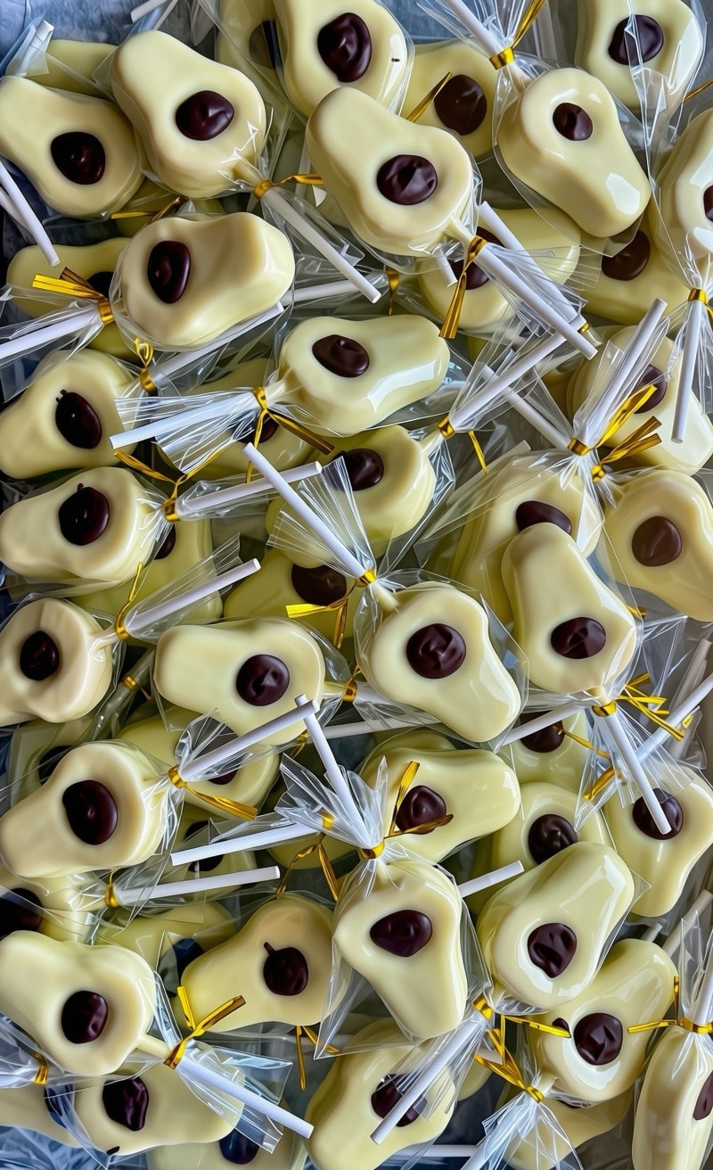 Birthday celebration cake pops